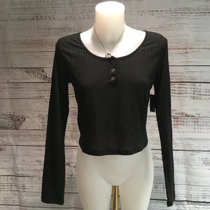 Ardene long sleeve crop top size Med - M-17